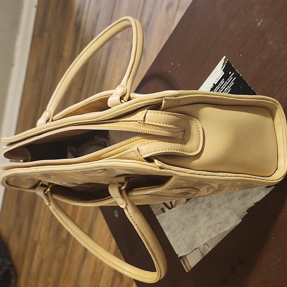 Liz Claiborne Elegant Floral Beige Handbag - Picture 10 of 12